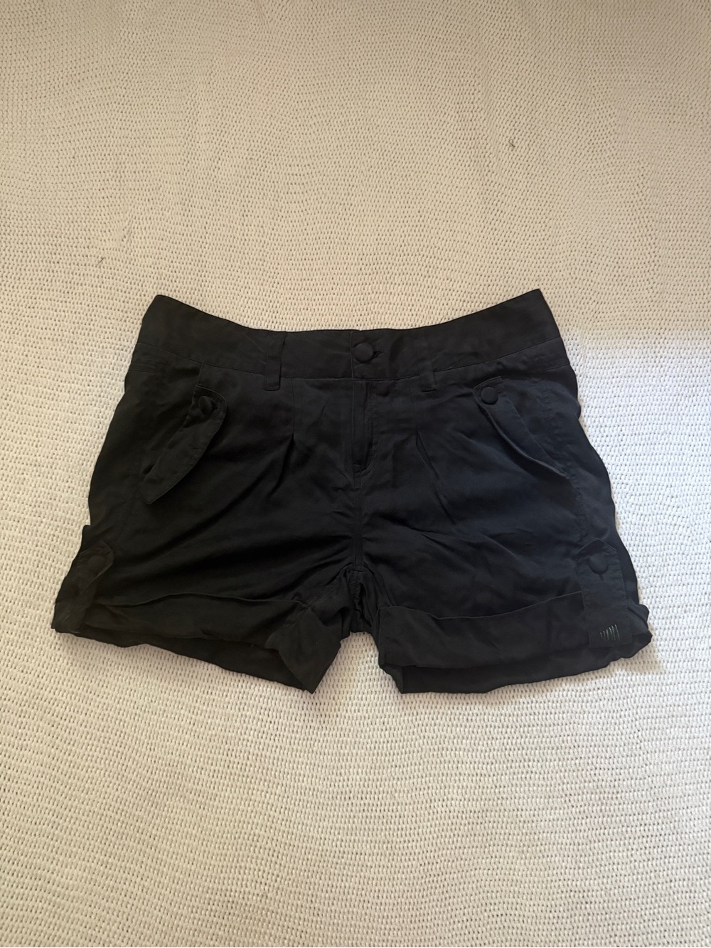 Living Planet 100% Eco-Friendly Silk Black Shorts | Size Medium - Picture 1 of 9